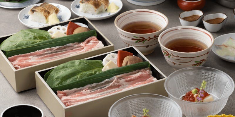 【接待・法事後の会食等に】個別鍋の出汁しゃぶ会席（個室確約）（豚のしゃぶしゃぶ　松琴（しょうきん））