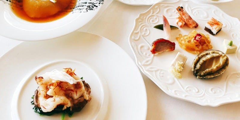 凛（りん）ふかひれ・北京ダック・和牛料理など全8品＋選べるワンドリンク