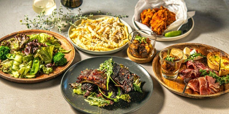 �X���b�V���J�t�F�A���h�o�[ ���islash cafe & bar ���j