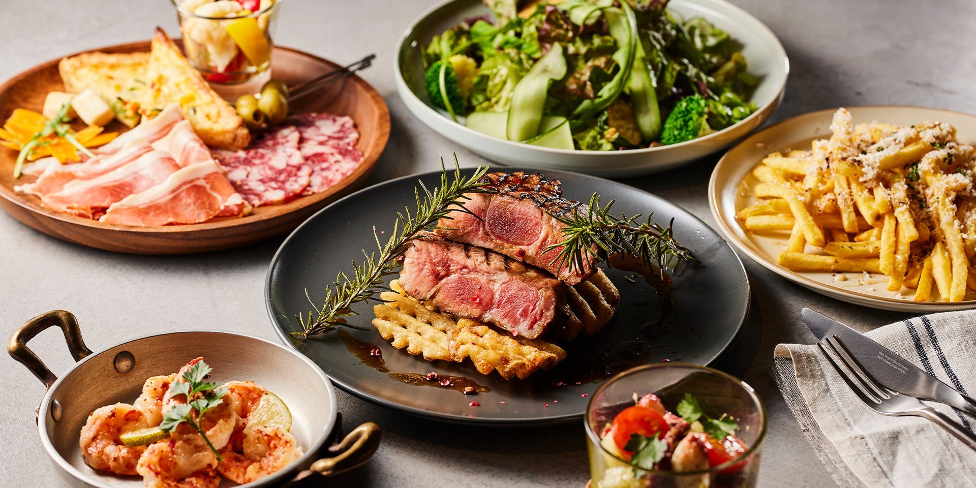 スラッシュカフェアンドバー 川崎（slash cafe & bar 川崎）