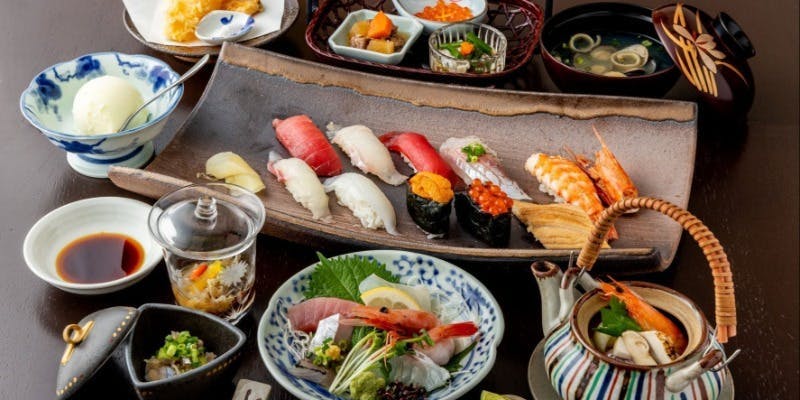 江戸前寿司【特選コース】個室プラン　季節料理とおすし15貫＋2時間飲み放題