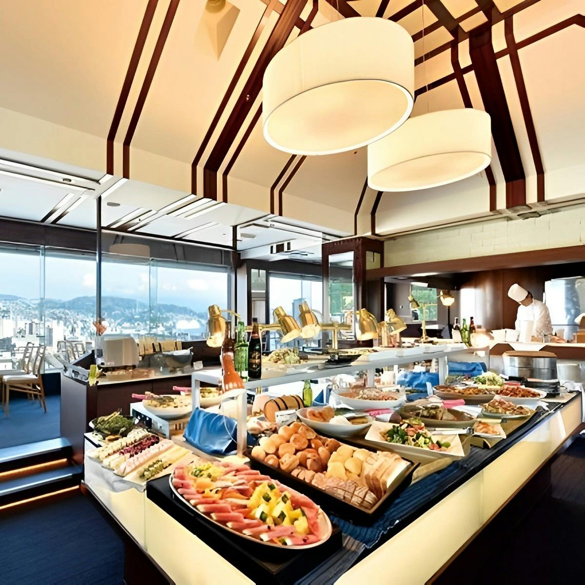 ビュッフェCafé and Restaurant この夏はXEXのランチブッフェを堪能！初登場の搾りたてレモンブラン