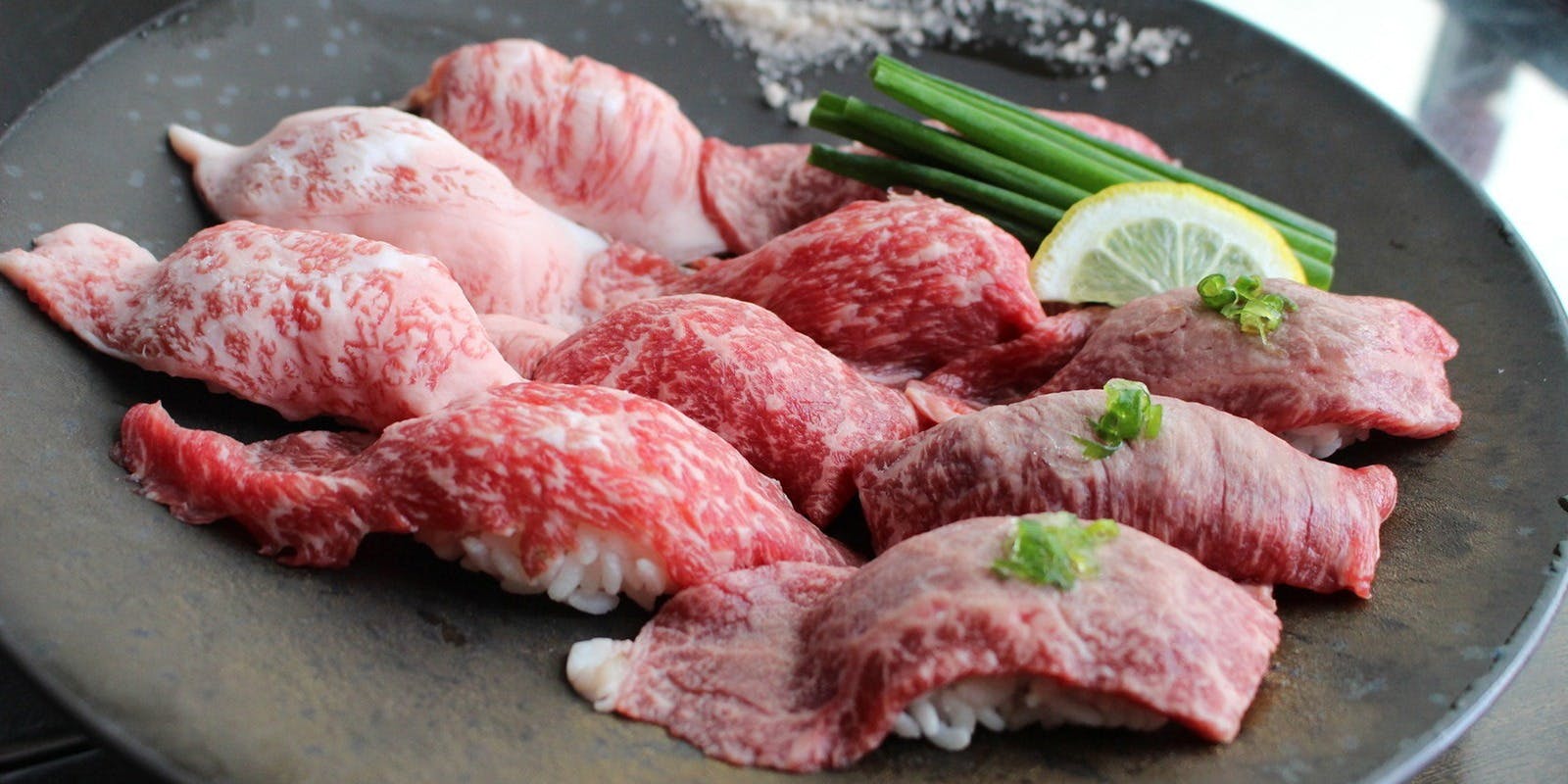 寅松の肉たらし 本店 - 画像4