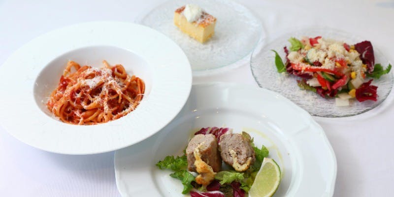 【記念日ランチ】パスタや肉料理など全4品＋乾杯酒付き（12/1～31）