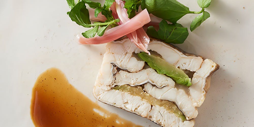 クチーナ ヒラタ