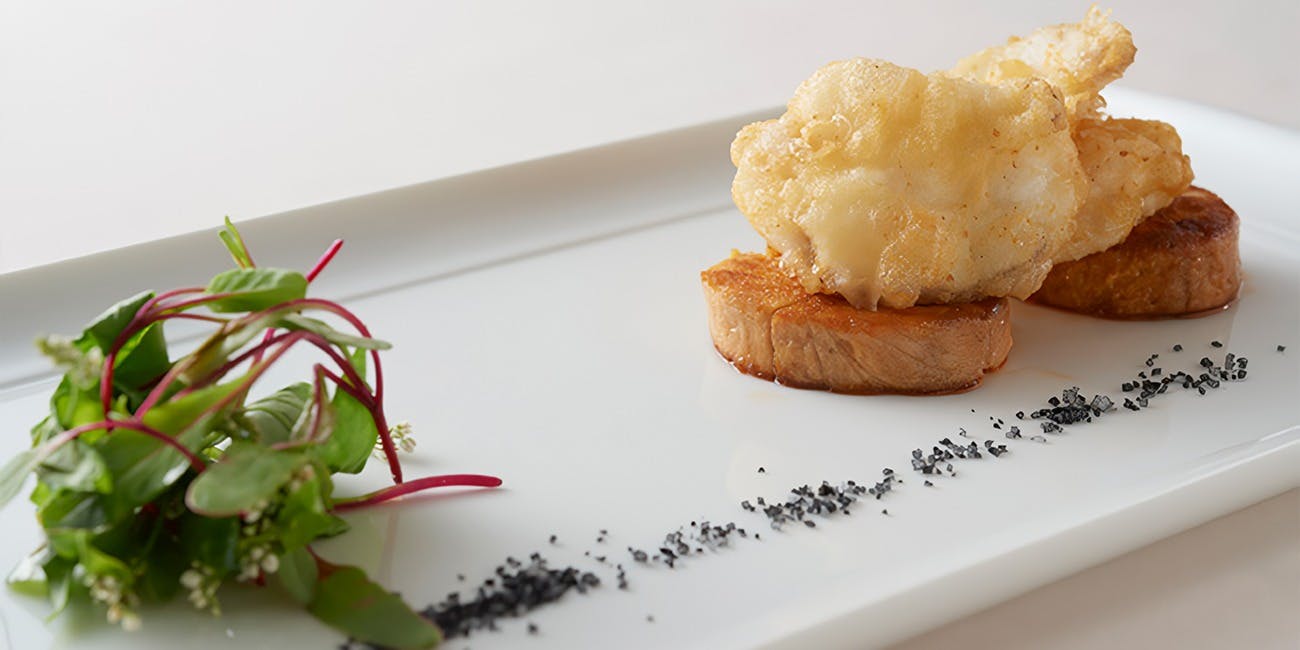 クチーナ ヒラタ