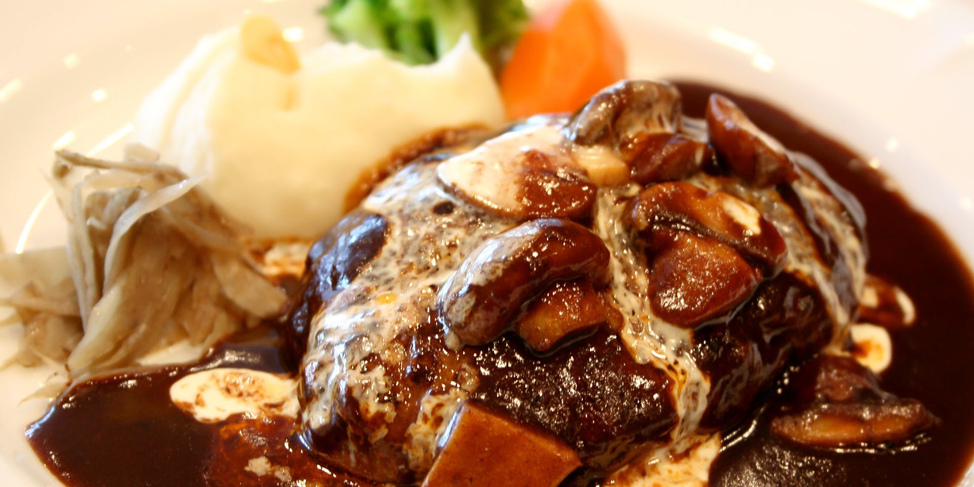 厳選洋食さくらい（ゲンセンヨウショクサクライ）