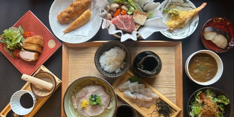 【別邸鯛塩ラーメンと鯛茶漬け定食】選べる1ドリンク付！