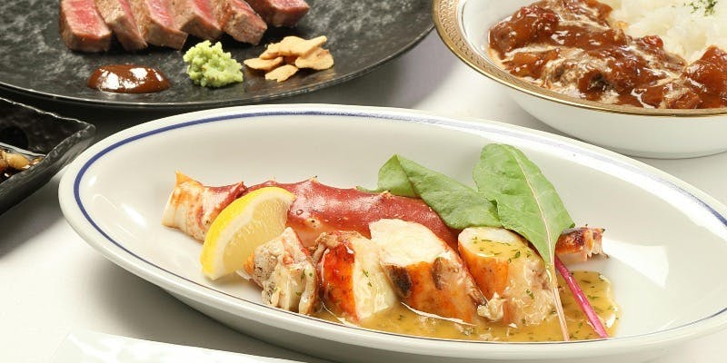 【Xmas2025】クリスマスコース「タラバ蟹」とヒレステーキで聖なる1日を… 全8品＋乾杯ドリンク付き