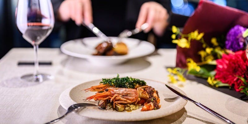 【ディナー】メインは黒毛和牛、シグネチャーディッシュのテリーヌなど　全10皿＋窓側席確約＋メッセージ