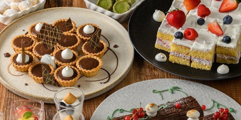 【Xmas2025】メインディッシュ付ランチブッフェ＋選べるメイン（12/20～12/25限定）