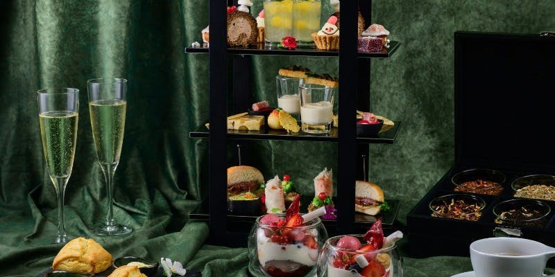 【THE BAR　Xmas2025】　クリスマスアフタヌーンティー（11/15－12/25）＋ティーフリー＋カクテル