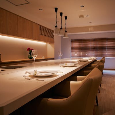 フランス語で 「お母さん」