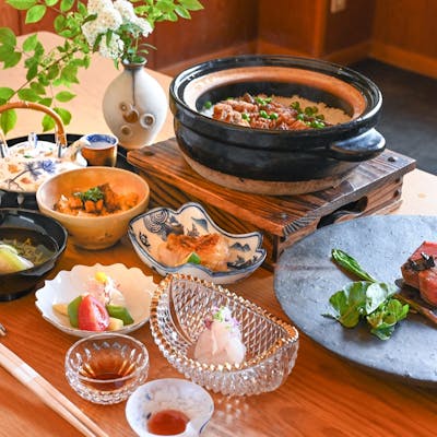 四季の美味を堪能できる鍋料理