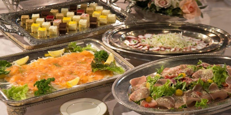 【ランチブッフェ】（平日限定）