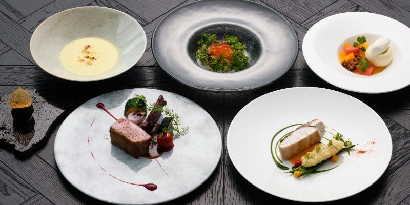 【ボンファイア】鹿児島県産黒毛和牛サーロインの薪焼きを愉しむコース＋飲み放題