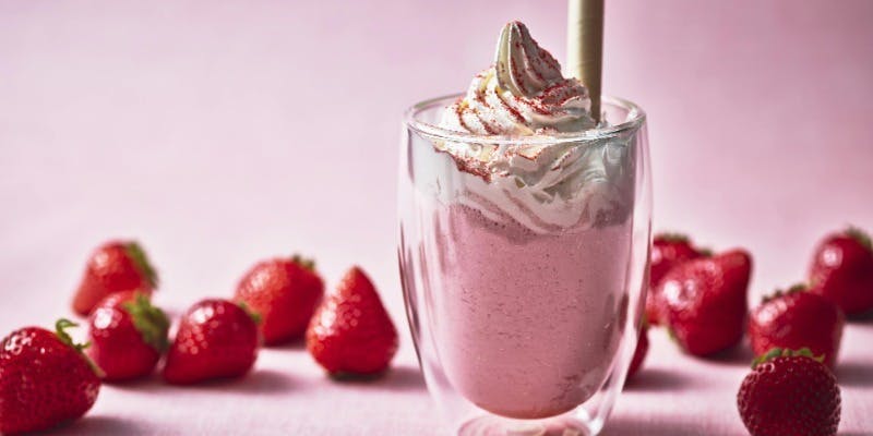 ストロベリーアフタヌーンティー ＋ ストロベリーラテ1杯付き（11時半～12時半入店）