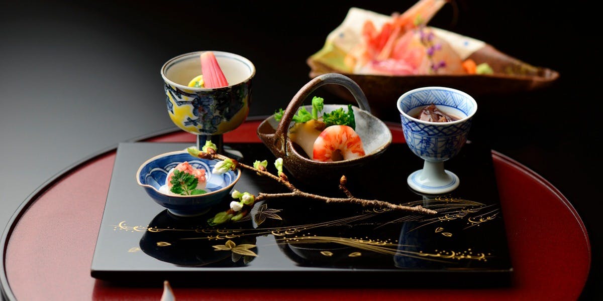 かなざわ石亭（せきてい）