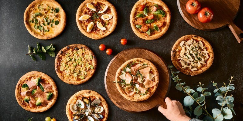 【年始】自分で作るカスタムピッツァ等、体験グルメが楽しめるランチブッフェ