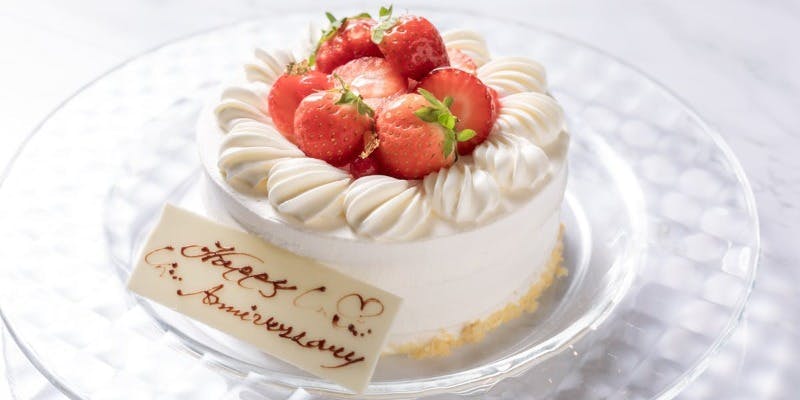 メッセージケーキ付！アニバーサリープラン　＋前菜・スープ・A4黒毛和牛フィレ＆サーロイン鉄板焼など7品