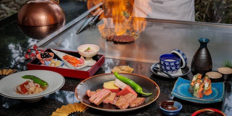 【年末年始】お正月鉄板焼きディナーコース「初茜」＋おせち前菜・神戸ビーフ食べ比べ6品（12/31～1/4）