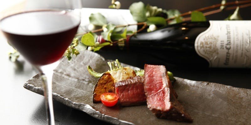 【ホリデーランチコース　ウェルカムドリンク付き】黒毛和牛赤身ステーキ120g　　全10品（2名様より）