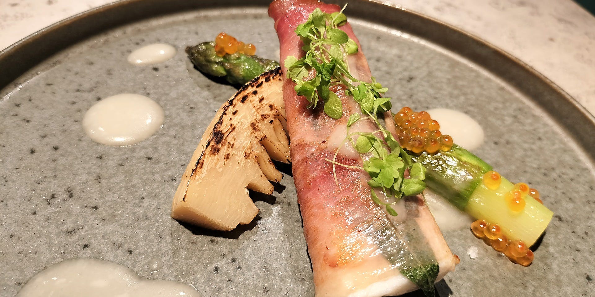 Maison B（メゾン ビー）