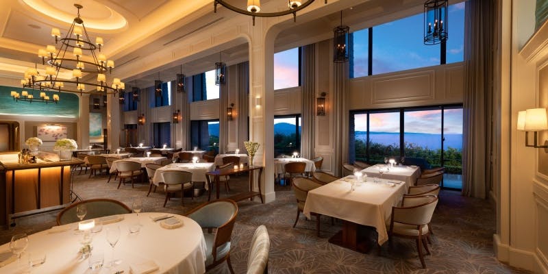 【ディナーコース 】赤仁ミーバイや経産牛など全10品＋ハレクラニマグカップ付き！（一休限定）