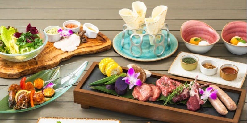 KINGDOM／ハレクラニ沖縄 BBQ ディナーコース＋乾杯ドリンク付き（一休