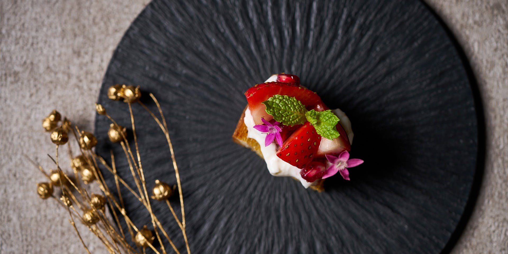 DEK DINING（デック ダイニング）