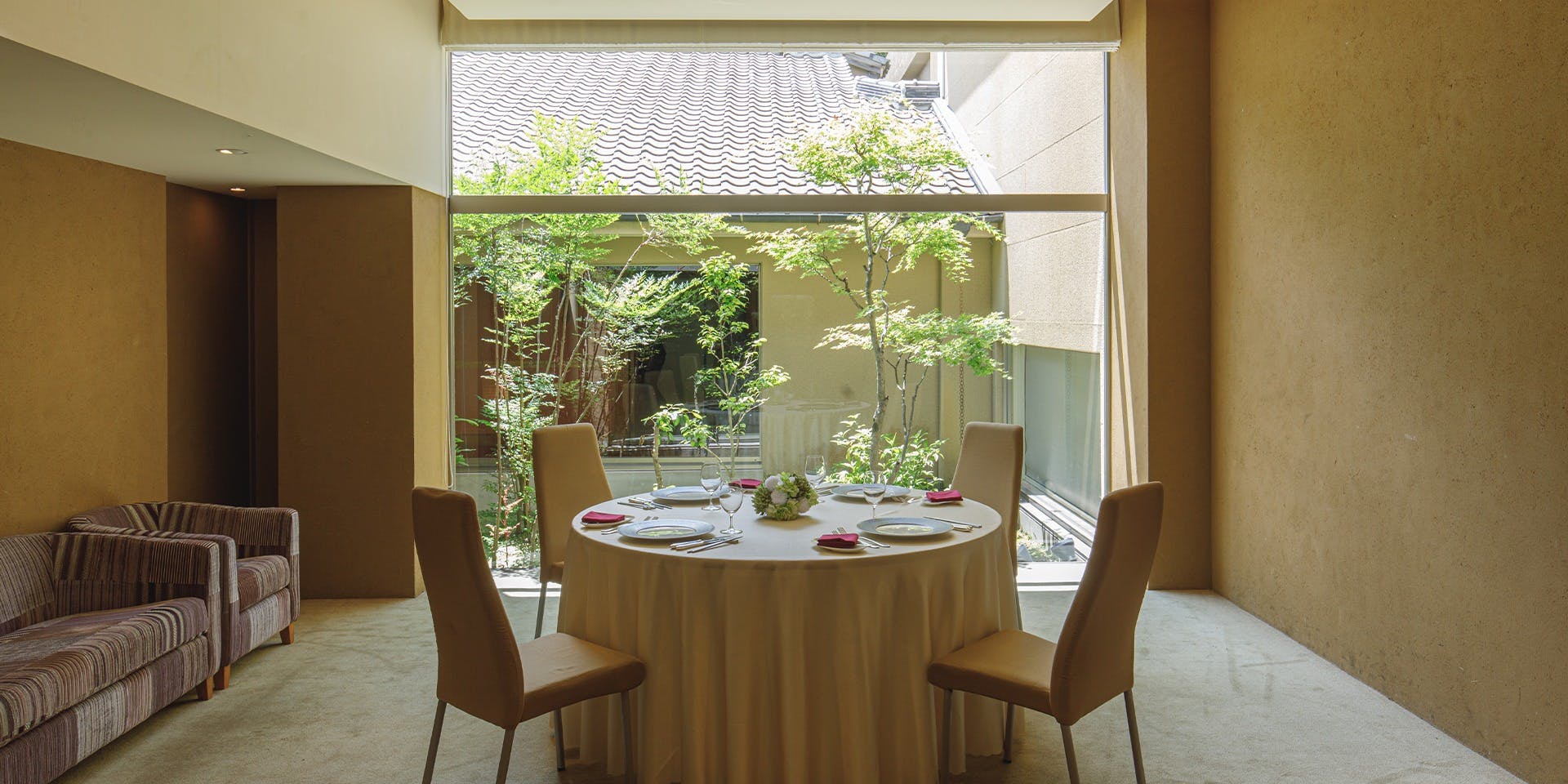 フレンチレストラン オトヌ（島津重富荘）