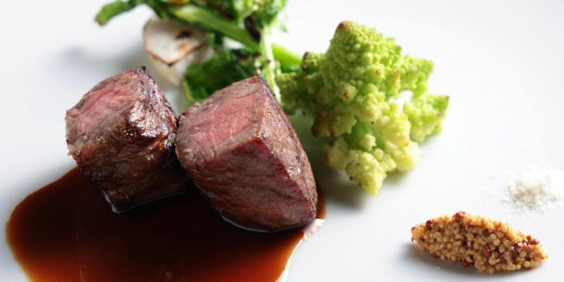 【美し国（うましくに）”伊勢肉”コース】前菜5種、パスタ2種、伊勢肉のグリルなど