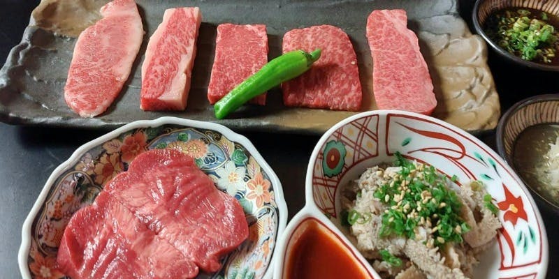 【厳選赤身焼肉コースー梅】備長炭使用！心ゆくまで楽しめる全11品