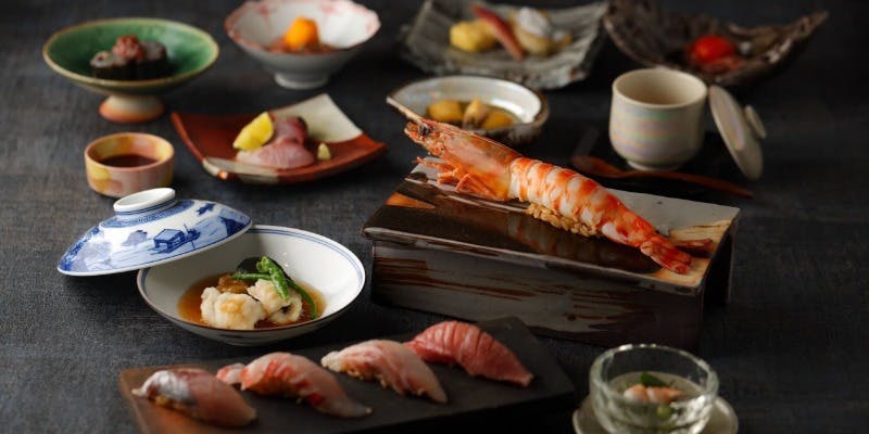 【飲み放題付き / 丸ごと毛ガニ】特別鮨懐石おまかせコース