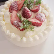 バースデー×記念日ホールケーキ