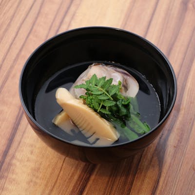 優しく繊細な味わいの出汁