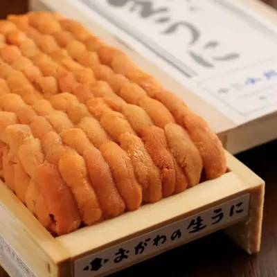 18時一斉、最高の温度と鮮度で握る寿司
