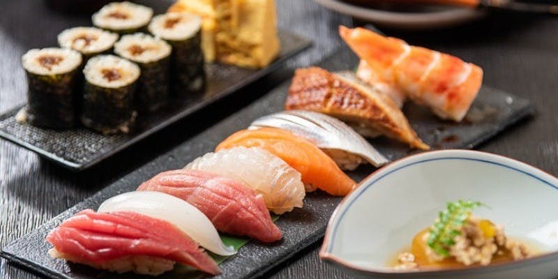 【ランチ 江戸前寿司（亀）】寿司10種