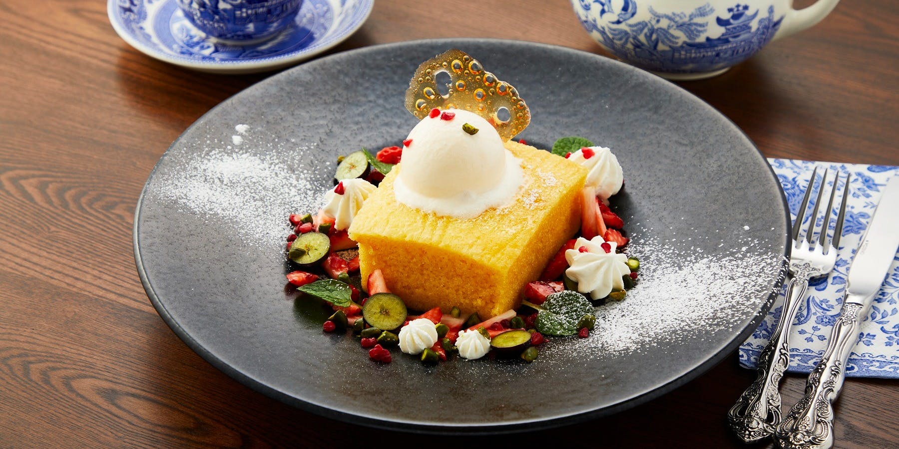 真不同 HONG KONG TEA ROOM 1946（チェンプートン ホンコン ティー ルーム 1946）