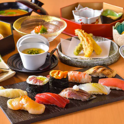 鮮魚店主の技と厳選された寿司の美味しさ