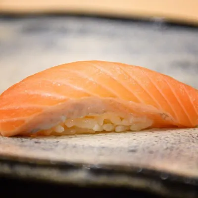 福井の地魚と、全国の漁港から仕入れた旬の魚を堪能