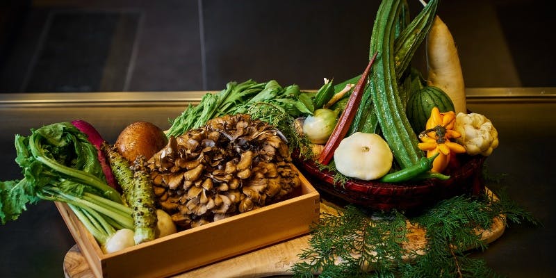 メインは但馬太田牛！旬の海鮮を堪能　紅葉ディナー＋乾杯スパークリングワイン