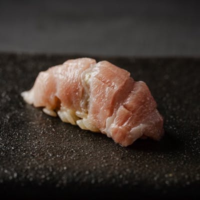 旨みが濃い「マグロ」