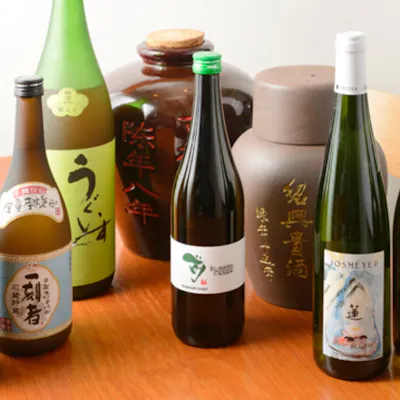 本場の紹興酒など種類豊富なお酒もご用意