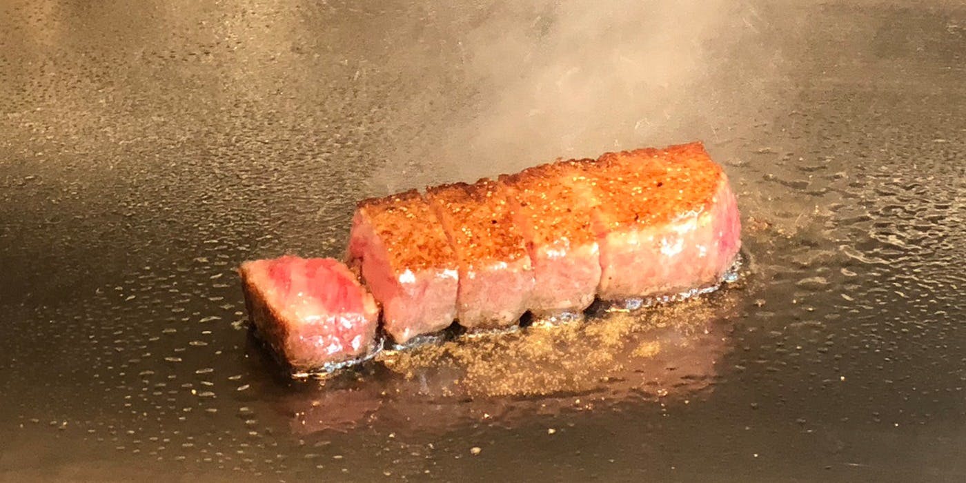 鉄板焼いっせつステーキ&Bar