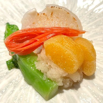 毎月仕立てが異なる『北海海鮮石焼』