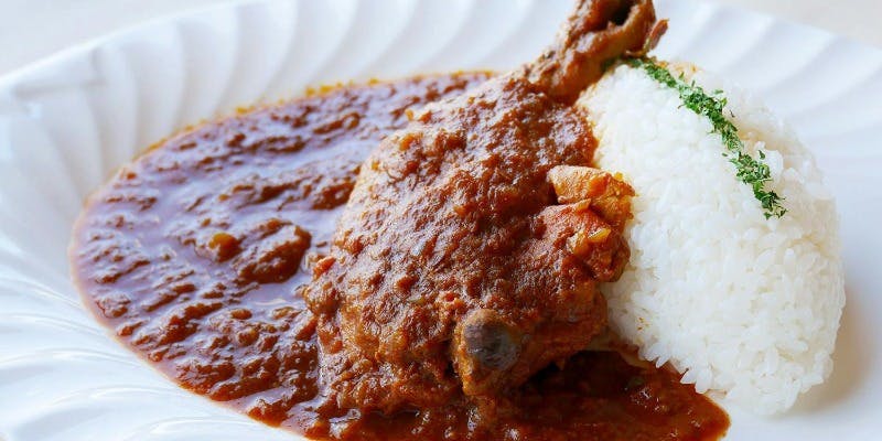 【9/2～】まるごと骨付きもも肉　スパイスチキンカレー