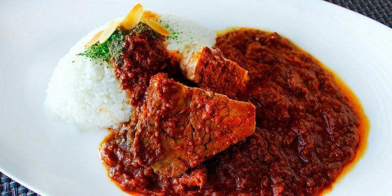 【12月ランチ】ハーフブッフェとセットがお得！＼和牛煮込みカレー／