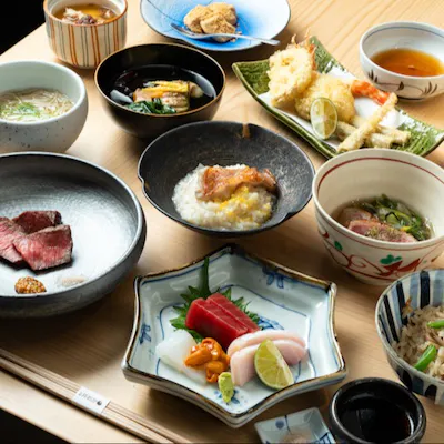 日本各地の旬や新鮮な素材を使用したこだわりのお料理
