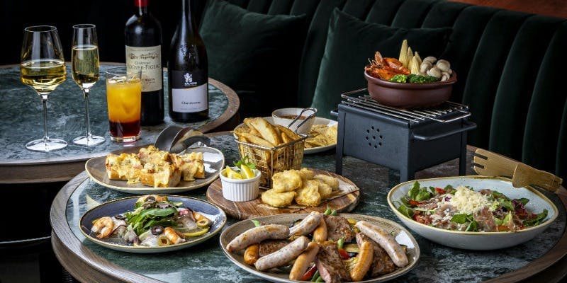 【忘新年会におすすめ】大皿卓盛りパーティープラン＋飲み放題付き